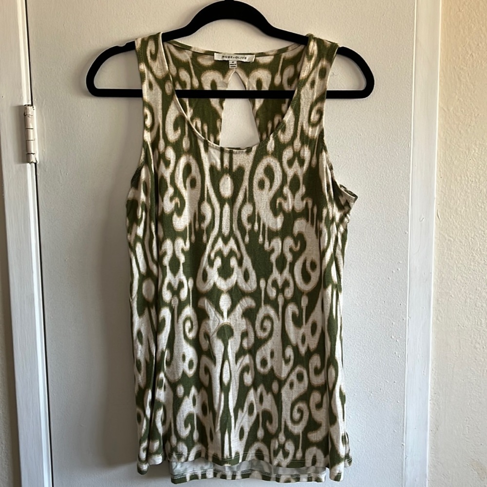 Sleeveless olive green and beige summer top. size Medium. Very cute.